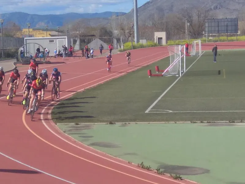 Complejo Deportivo Las Américas - Polideportivo en Santa Fe - foto 2