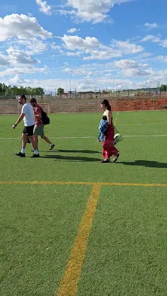 Complejo Deportivo La Dehesa - Polideportivo en Quer - foto 2
