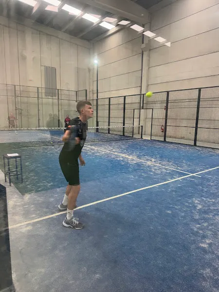 Sakana Padel - Centro deportivo en Arbizu - foto 2