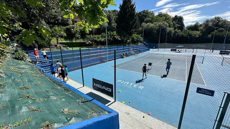 Pinter Tennis San Sebastian - Club de tenis en Donostia-San Sebastian - foto 2
