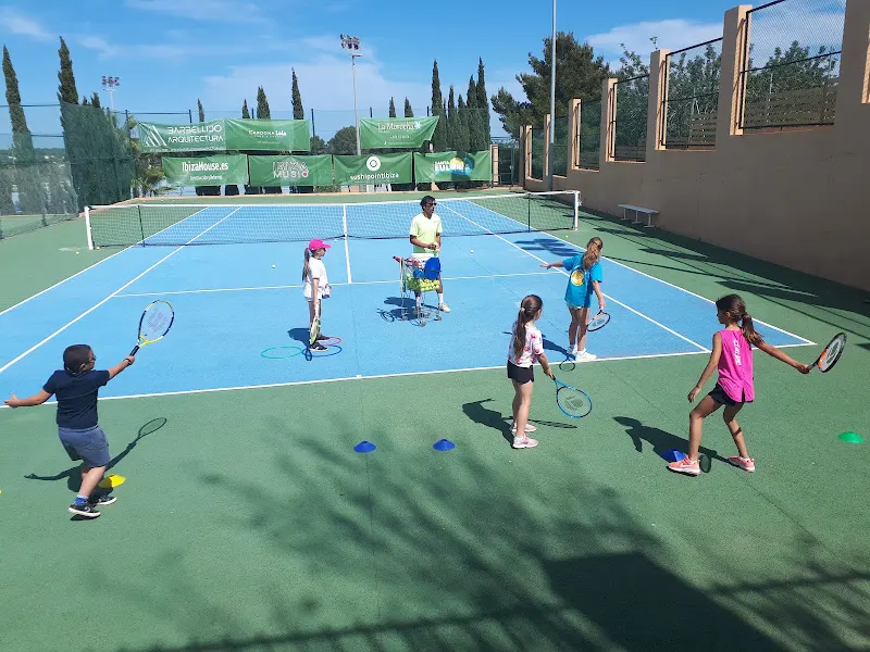 Club de tennis de Santa Eulària - Club de tenis en Santa Eulalia del Río - foto 2