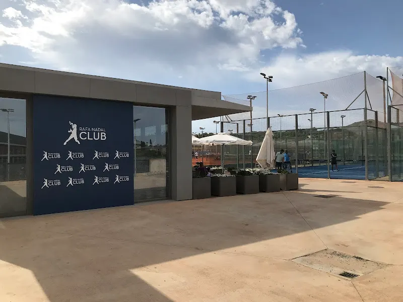 Es Centre Manacor - Club de tenis en Manacor - foto 2