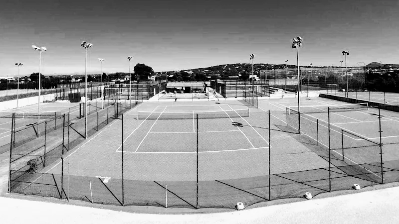 Pádel, Tennis y Futbito Es Jordi - Club de pádel en Manacor - foto 2