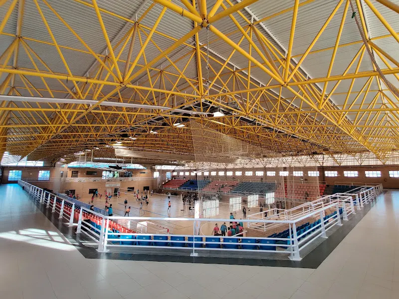 Complejo Polideportivo Alcalá la Real​ - Polideportivo en Alcalá la Real - foto 2