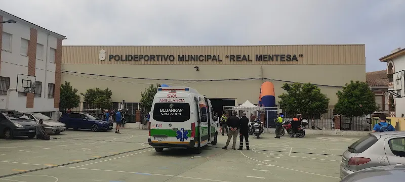 Polideportivo Municipal Real Mentesa - Polideportivo en Guardia de Jaen (La) - foto 2