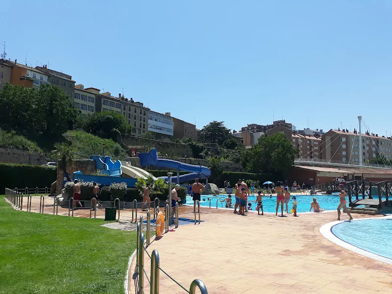 Polideportivo El Ferial - Haro