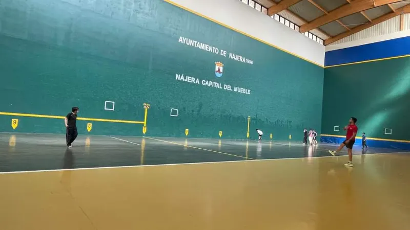 Fronton Municipal - Polideportivo en Nájera - foto 2