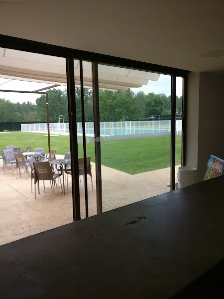Polideportivo Municipal de Quel - Polideportivo en Quel - foto 2