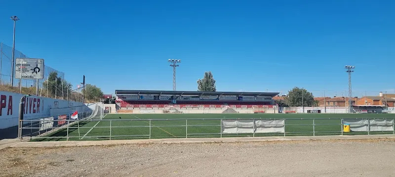 Complejo deportivo - Polideportivo en Rincon de Soto - foto 2