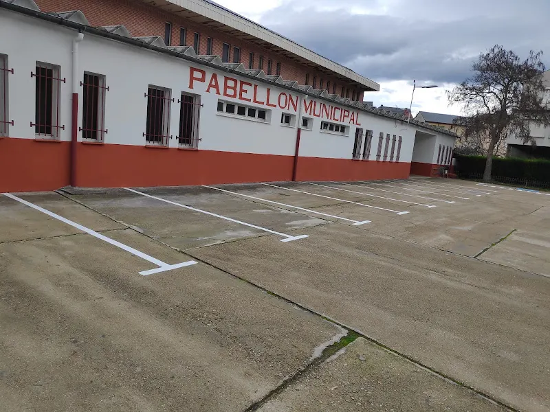 Pabellón deportivo de Cacabelos - Polideportivo en Cacabelos - foto 3