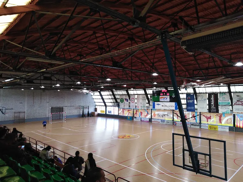 Pavelló Poliesportiu | Cervera - Polideportivo en Cervera - foto 2