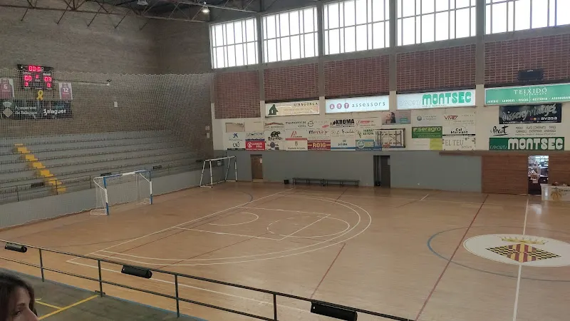 Pabellón 12 de Octubre. Polideportivo municipal de Balaguer. - Balaguer