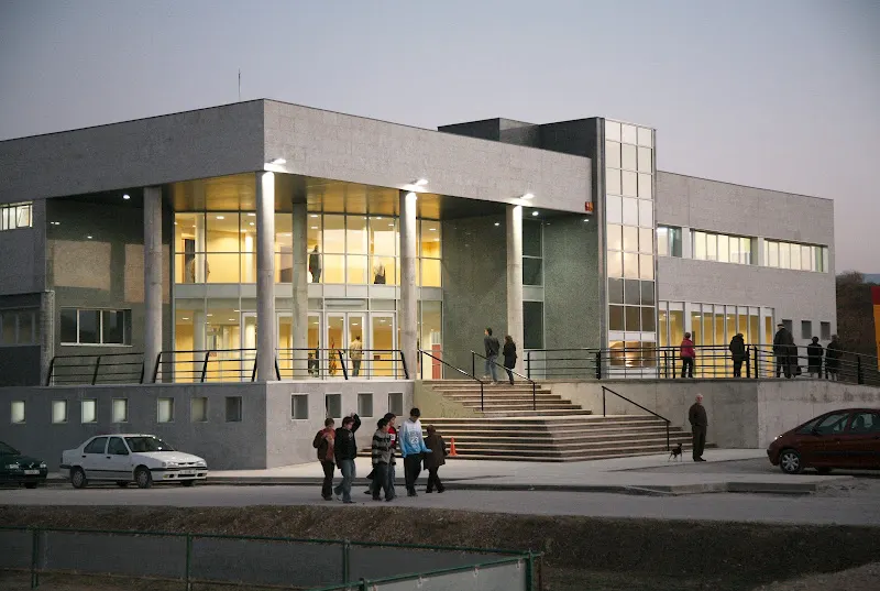 Pabellón Deportivo del Juncar - Polideportivo en Tremp - foto 2