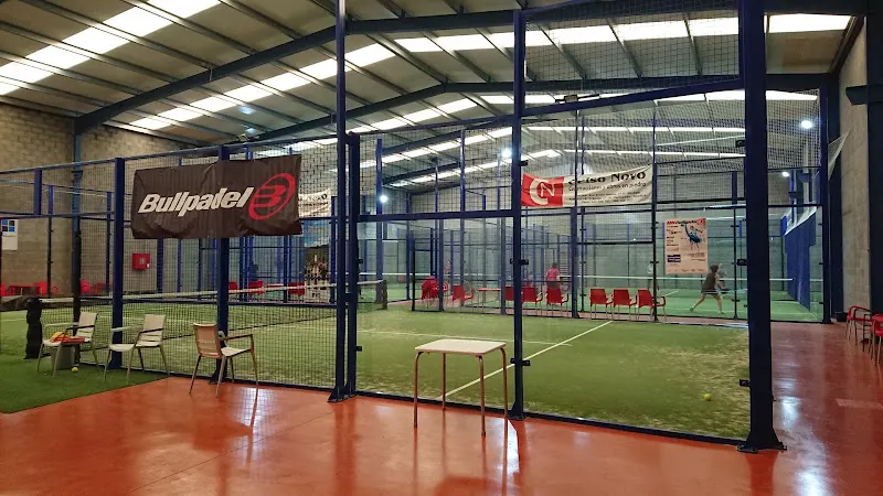 DEZA PADEL CENTER - Pista de pádel en Silleda - foto 2