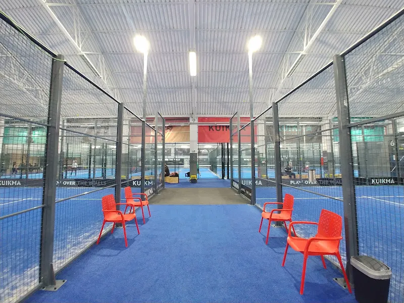 Pádel Hangar - Club de pádel en Alcobendas - foto 2