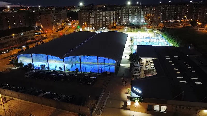 Las Tablas Sports Club - Club deportivo en Madrid - foto 2