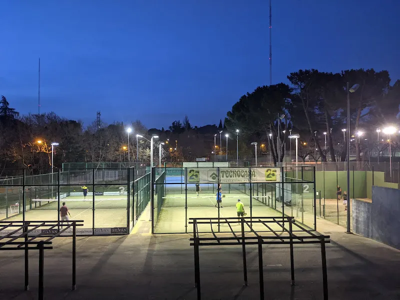 CET MAJADAHONDA GESTION DEPORTIVA SL - Centro deportivo en Majadahonda - foto 2