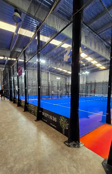 Padel Río Indoor - Club de pádel en Velilla de San Antonio - foto 2