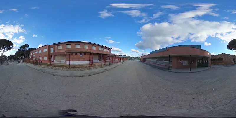Polideportivo Municipal de Pelayos de la Presa - Pelayos de la Presa