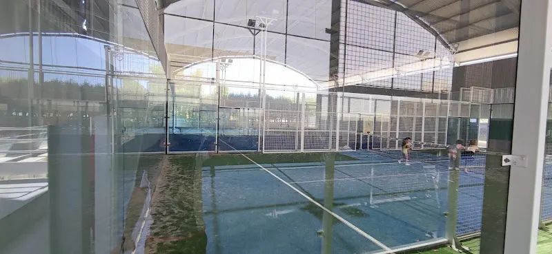 Centro Deportivo Vipadel - Villaconejos