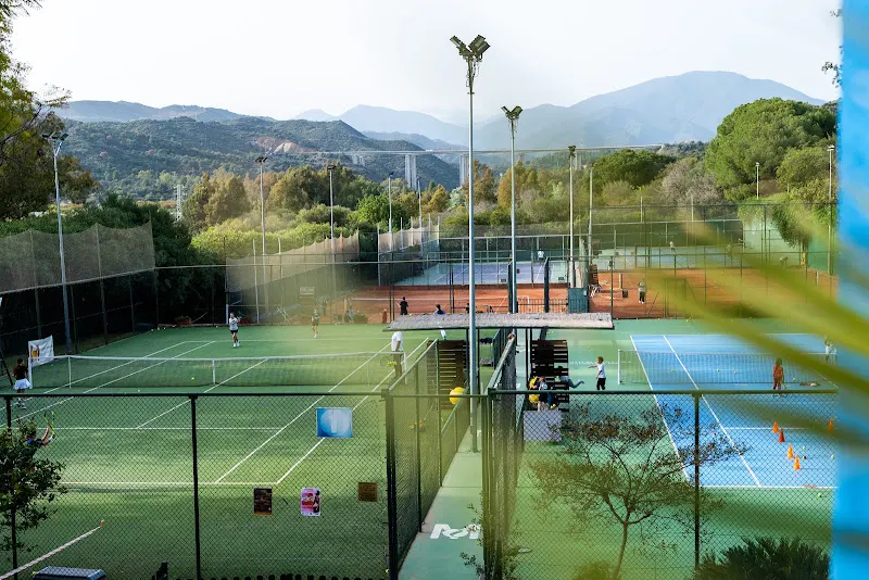 Manolo Santana Racquets Club Tennis, Padel & Fitness - Club deportivo en Marbella - foto 2