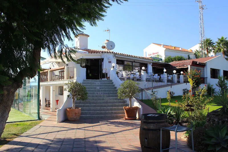 Club de Tenis y Padel la Raqueta Nerja - Club de tenis en Nerja - foto 2