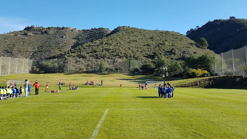 Polideportivo Benahavís - Polideportivo en Benahavis - foto 2