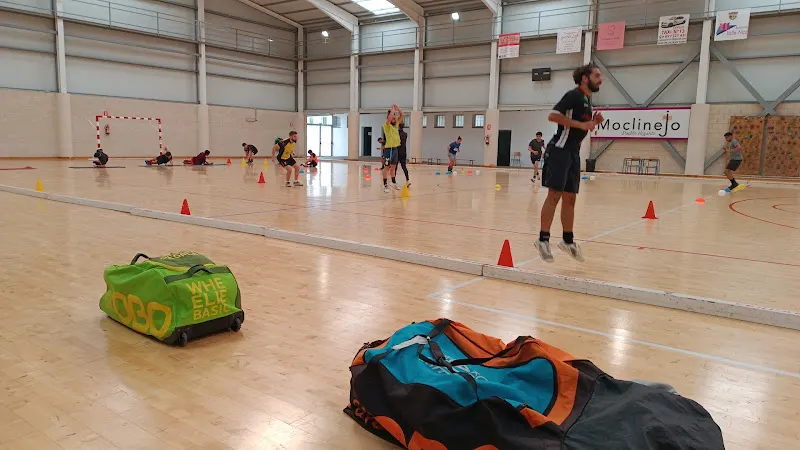 Polideportivo de Moclinejo - Polideportivo en Moclinejo - foto 2
