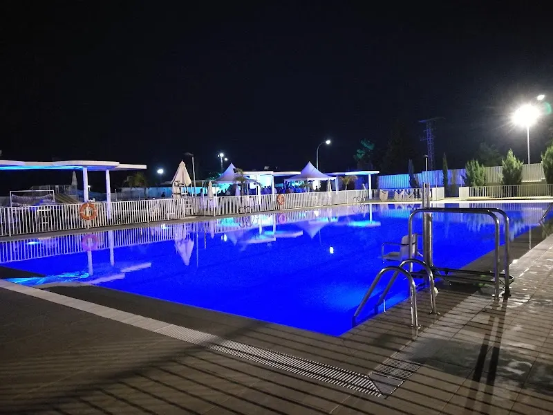 Pabellón y Piscinas Cubiertas Municipales de Puerto Lumbreras - Polideportivo en Puerto Lumbreras - foto 2
