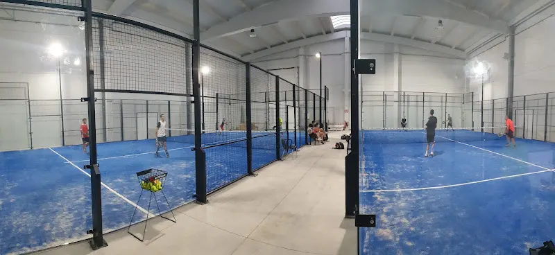 Pádel Castejón - Centro deportivo en Castejon - foto 2