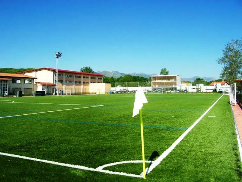 Complejo Deportivo -Plazaola- Kirol Gunea - Lekunberri