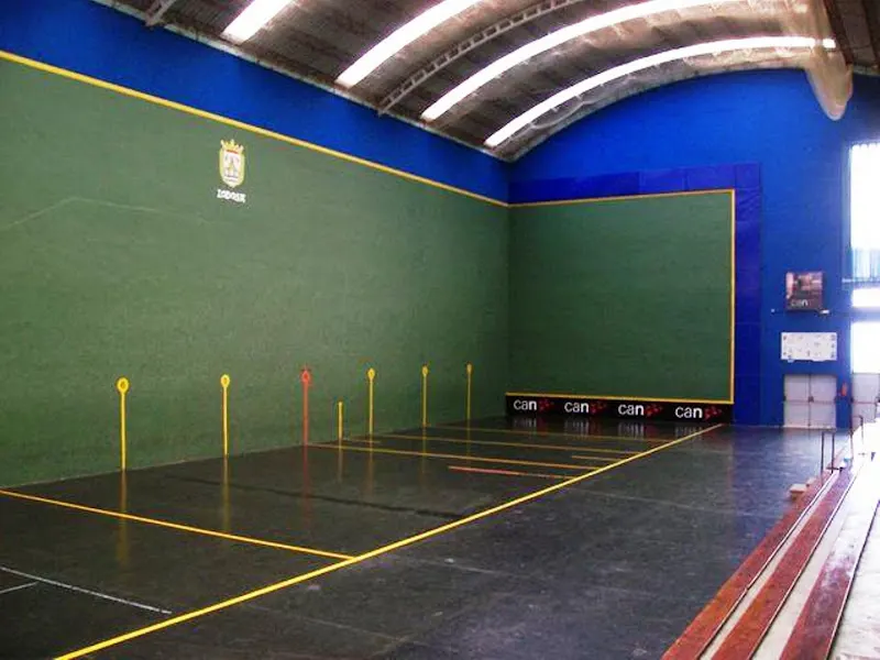 Frontón Municipal San Francisco Javier - Centro deportivo en Lodosa - foto 2
