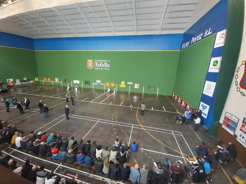 Complejo Deportivo Ereta - Polideportivo en Tafalla - foto 2