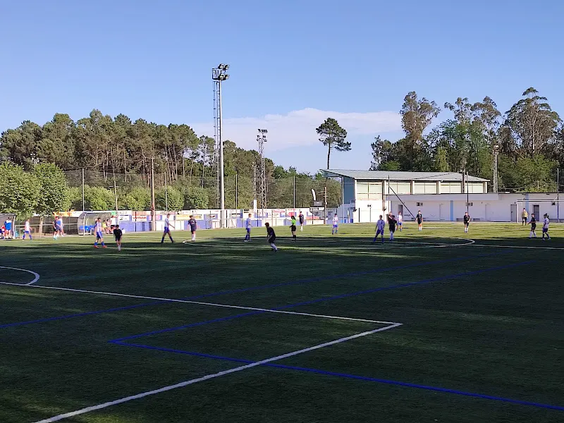 Campo A Lomba Sumi Cortés - Club deportivo en Cortegada - foto 2