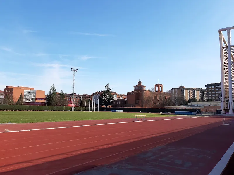 Campo de la Juventud - Polideportivo en Palencia - foto 2