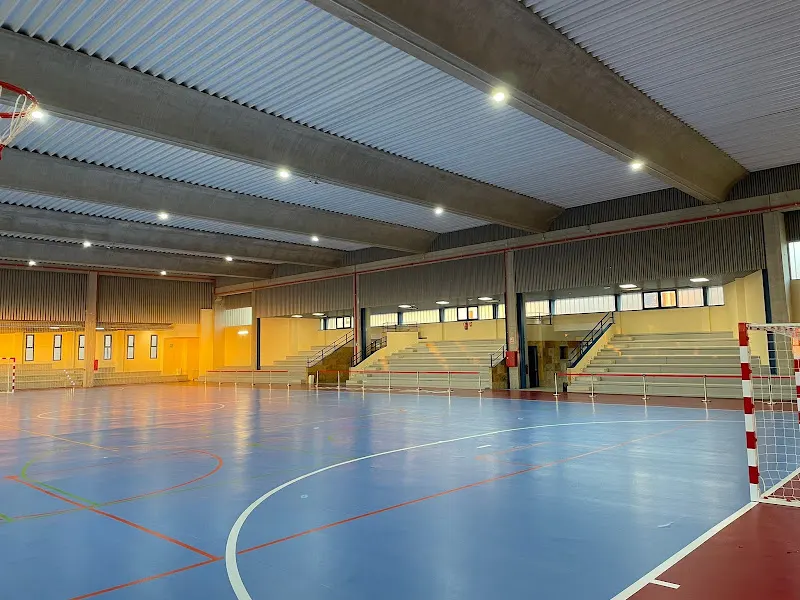 Polideportivo La Flecha - Polideportivo en Trescasas - foto 3