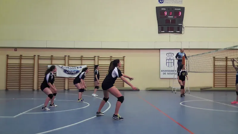 Pabellón Enrique Serichol - Polideportivo en Segovia - foto 2