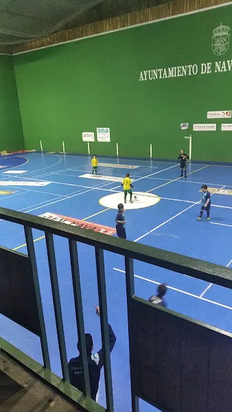 Polideportivo-frontón cubierto Nava de la Asunción - Polideportivo en Nava de la Asuncion - foto 3
