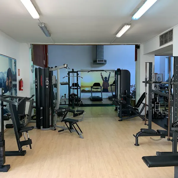 OKEYMAS Fitness Club - Centro deportivo en Pilas - foto 2