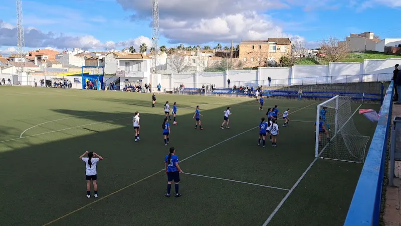 Polideportivo Juan Tirado - Polideportivo en Saucejo (El) - foto 2