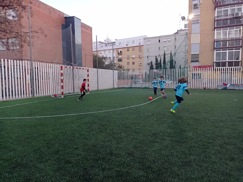 Pistas deportivas zona Hiconsa Camas - Centro deportivo en Camas - foto 2