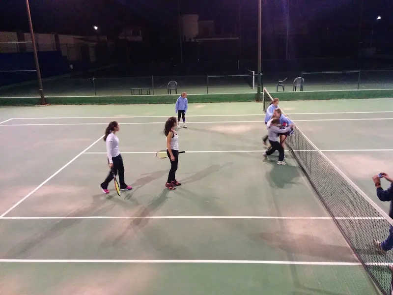 Club de Tennis Montblanc S.R. - Club de tenis en Montblanc - foto 2