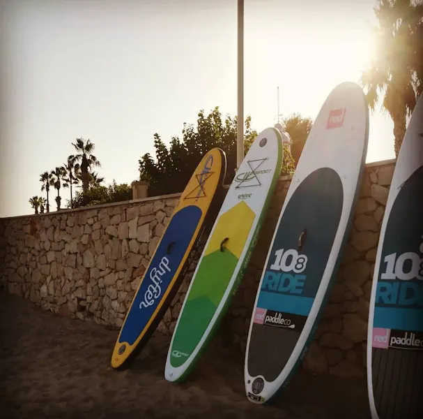 DeltaPaddleSurf - Escuela de surf en Sant Carles de la Rapita - foto 2