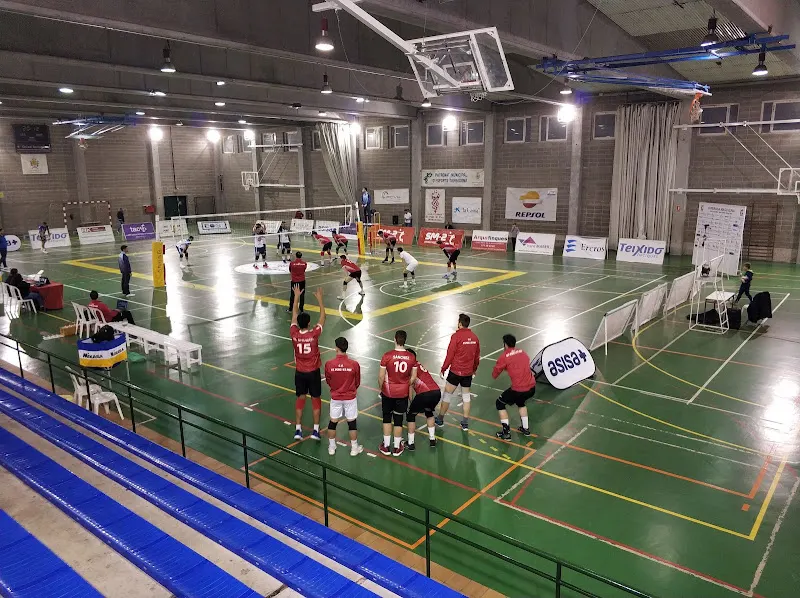 Complejo deportivo Sant Pere i Sant Pau - Polideportivo en Tarragona - foto 2