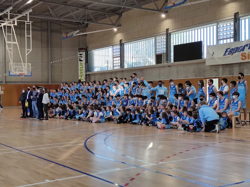 Pavelló Municipal d'Esports de la Pineda - Polideportivo en Salou - foto 2