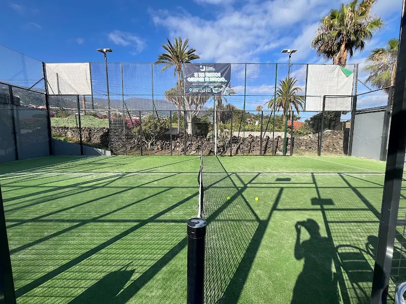 Club Las Arenas Pádel y Pickle Ball - Club de pádel en Puerto de la Cruz - foto 2