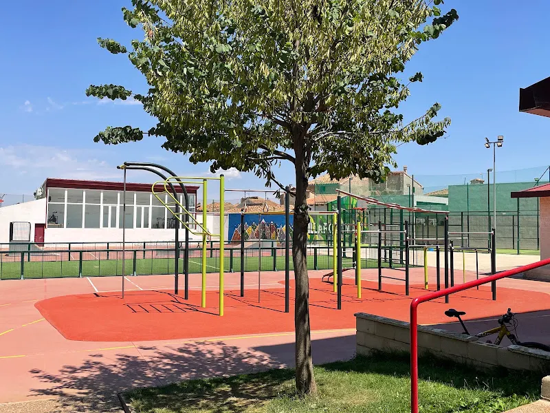 Pabellón y Centro Polideportivo Municipal de Villarquemado - Polideportivo en Villarquemado - foto 3