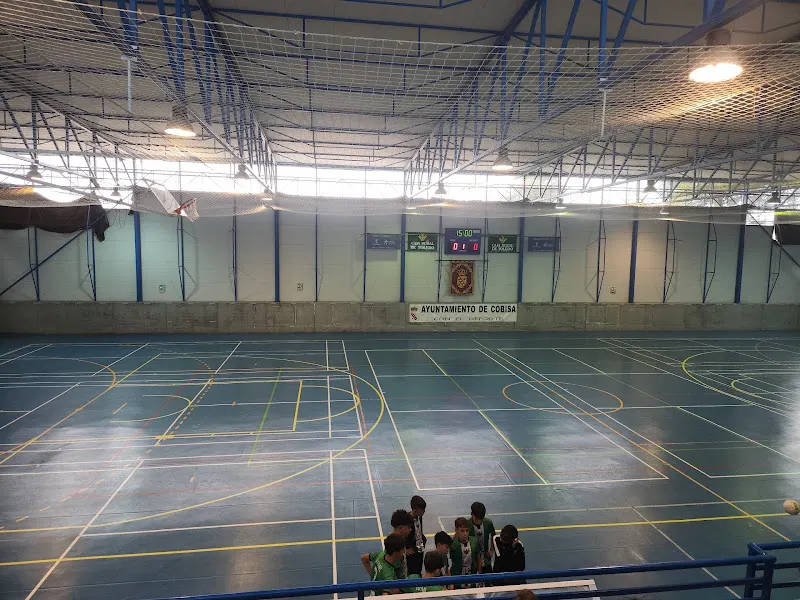 Pabellón Polideportivo Municipal Cardenal Tavera - Polideportivo en Cobisa - foto 2