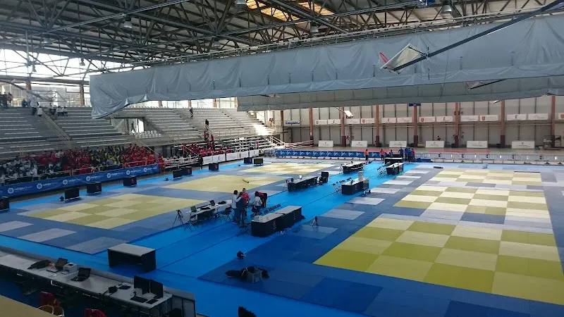 Polideportivo Municipal José Ángel de Jesús Encinas - Polideportivo en Talavera de la Reina - foto 2