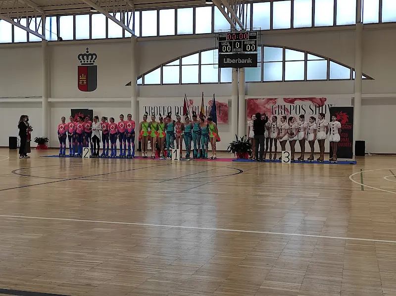 Polideportivo Santa Cruz De La Zarza - Polideportivo en Santa Cruz de la Zarza - foto 2